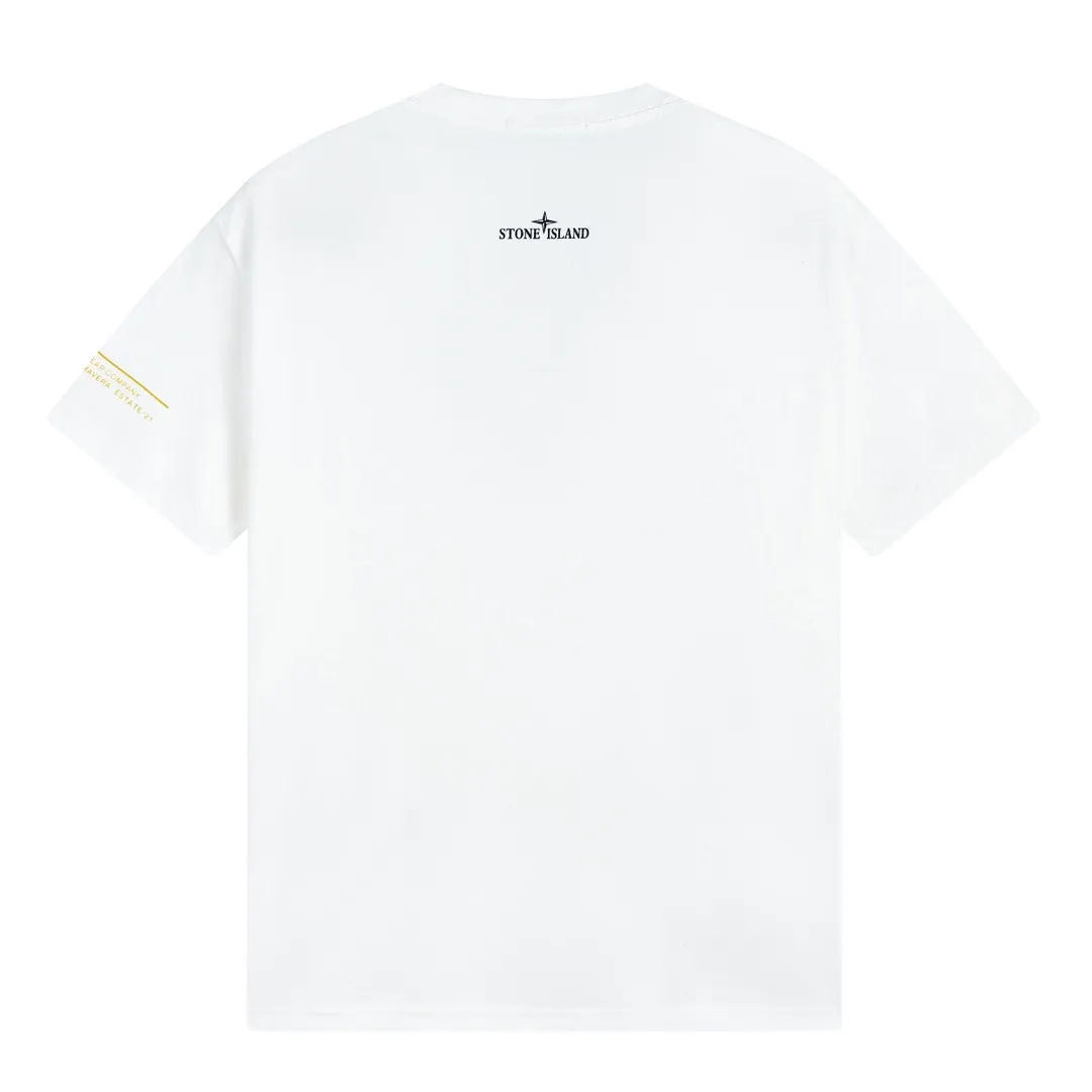 W621#P110💰 [Stone lsland/Stone Island summer new short-sleeved T-shirt with flame compass print on the chest] ⚠️[Original creation with high control of details] - Made of 260 grams of combed cotton with 32-count double yarn, soft and comfortable to the touch, sweat-absorbent and breathable. - Simple, basic and versatile style, original quality, the first choice for couples. - Made in a large factory, four needles and five threads on the shoulder, neatly arranged, high quality workmanship. - Same style for men and women. Very versatile, one piece for everyone, details are clearly visible. Color: Black White Size: M L